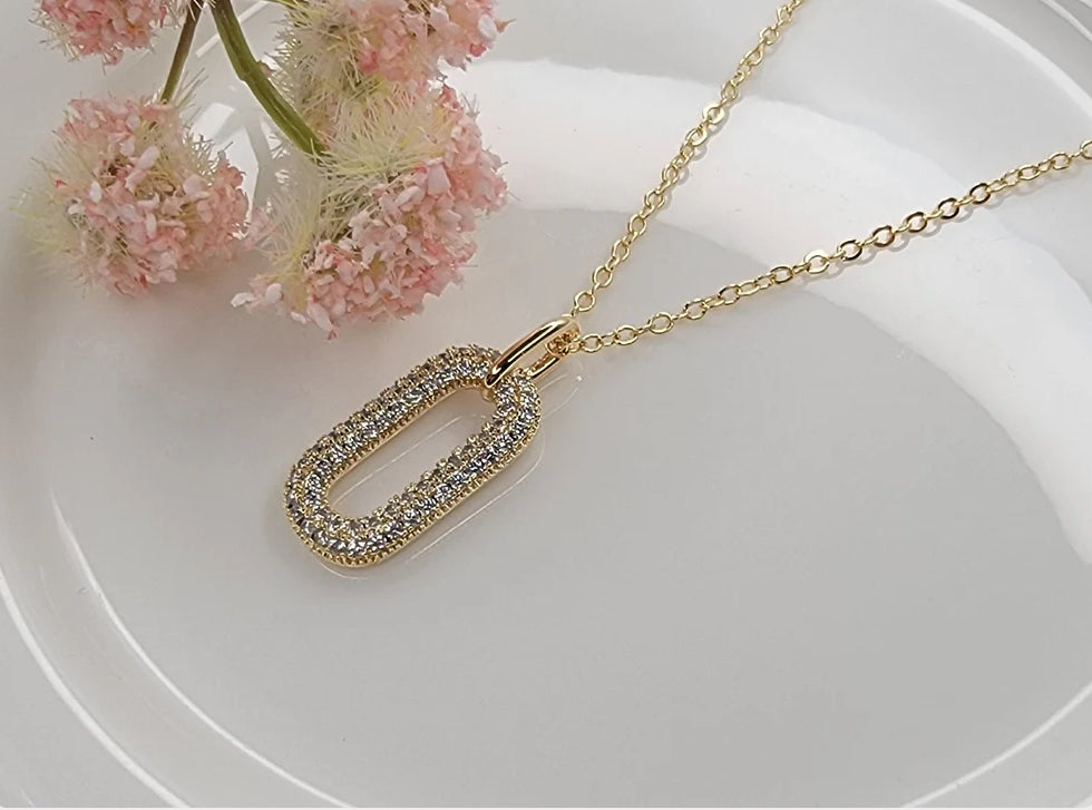 Oval Rhinestone Necklace