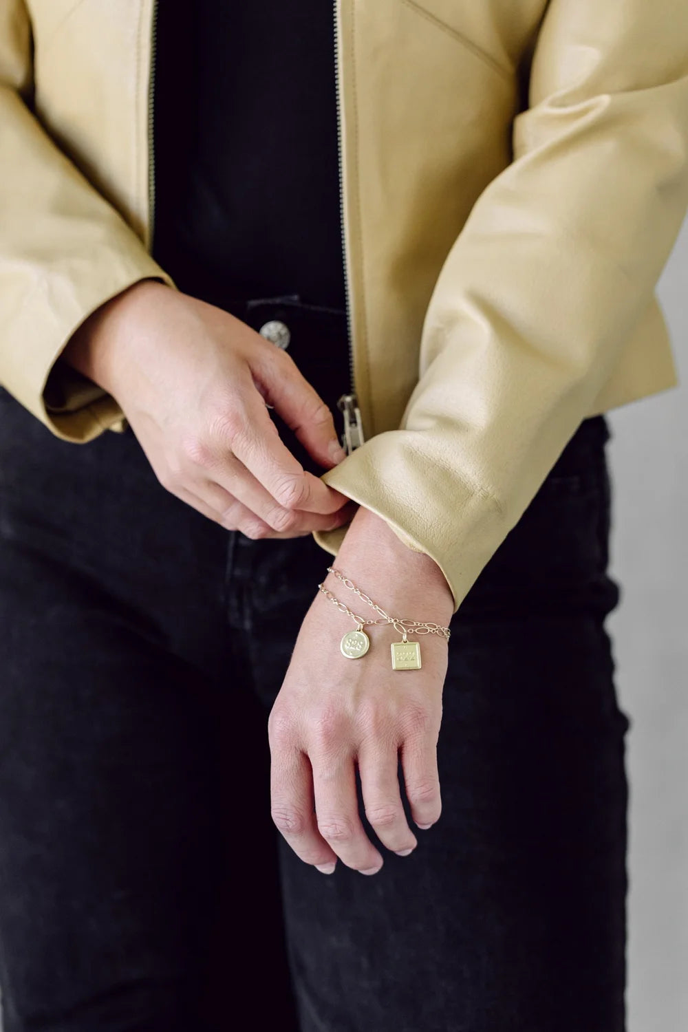 Petite Pendant Bracelet Ephesians 3:18