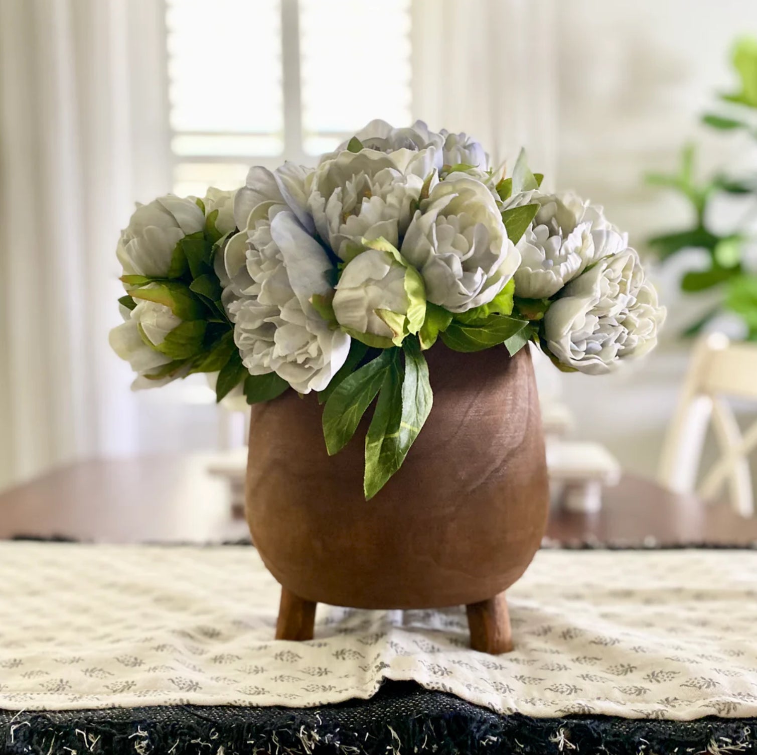 Paulownia Wood Pot W/Legs