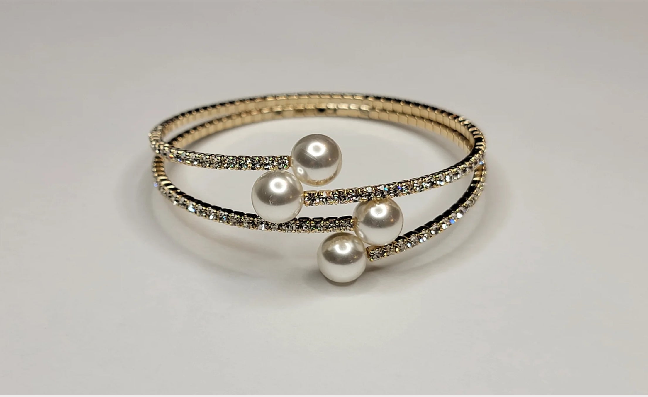 Stackable Flexible Cuff Rhinestone Four Pearls