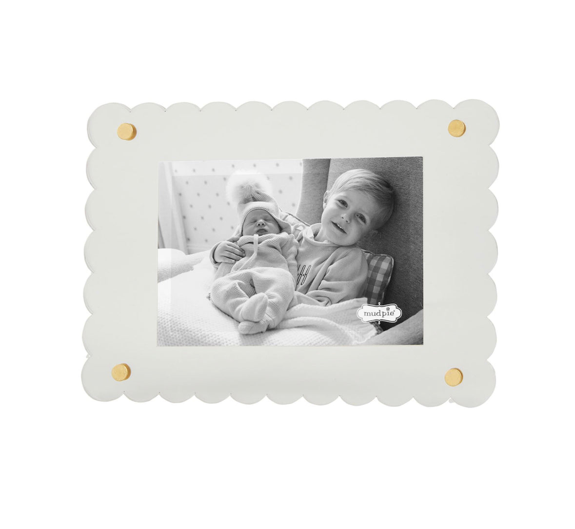 Acrylic Scallop Frame- Clear 5x7