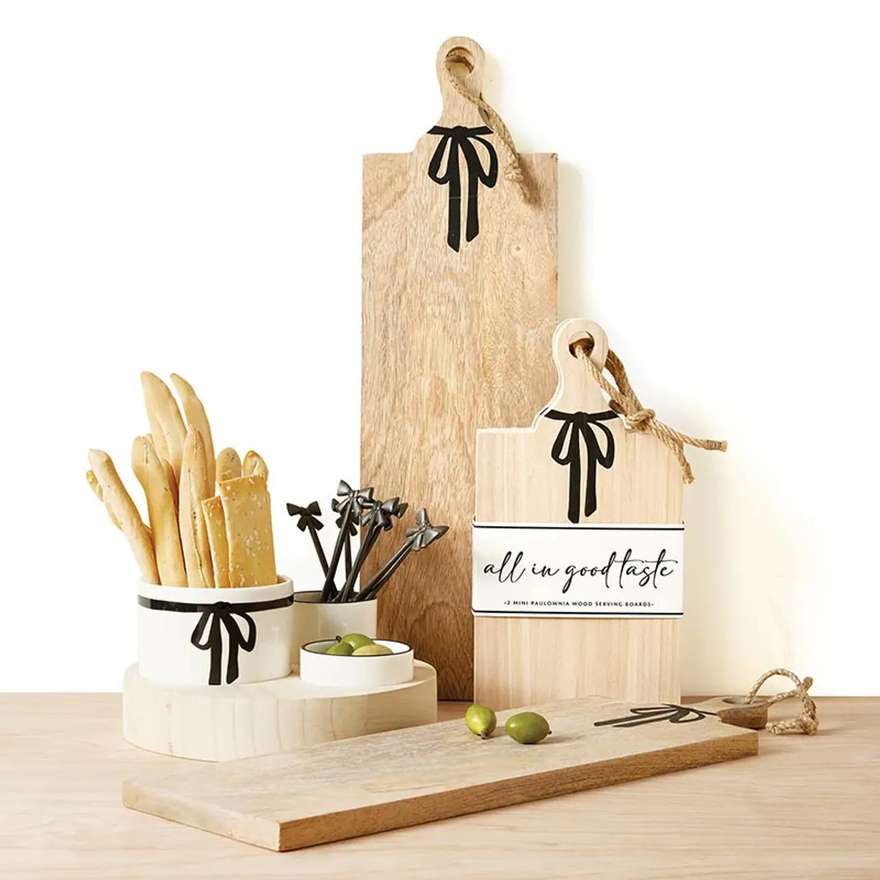 Trio Ceramic Bowls with Wood Base - Bow