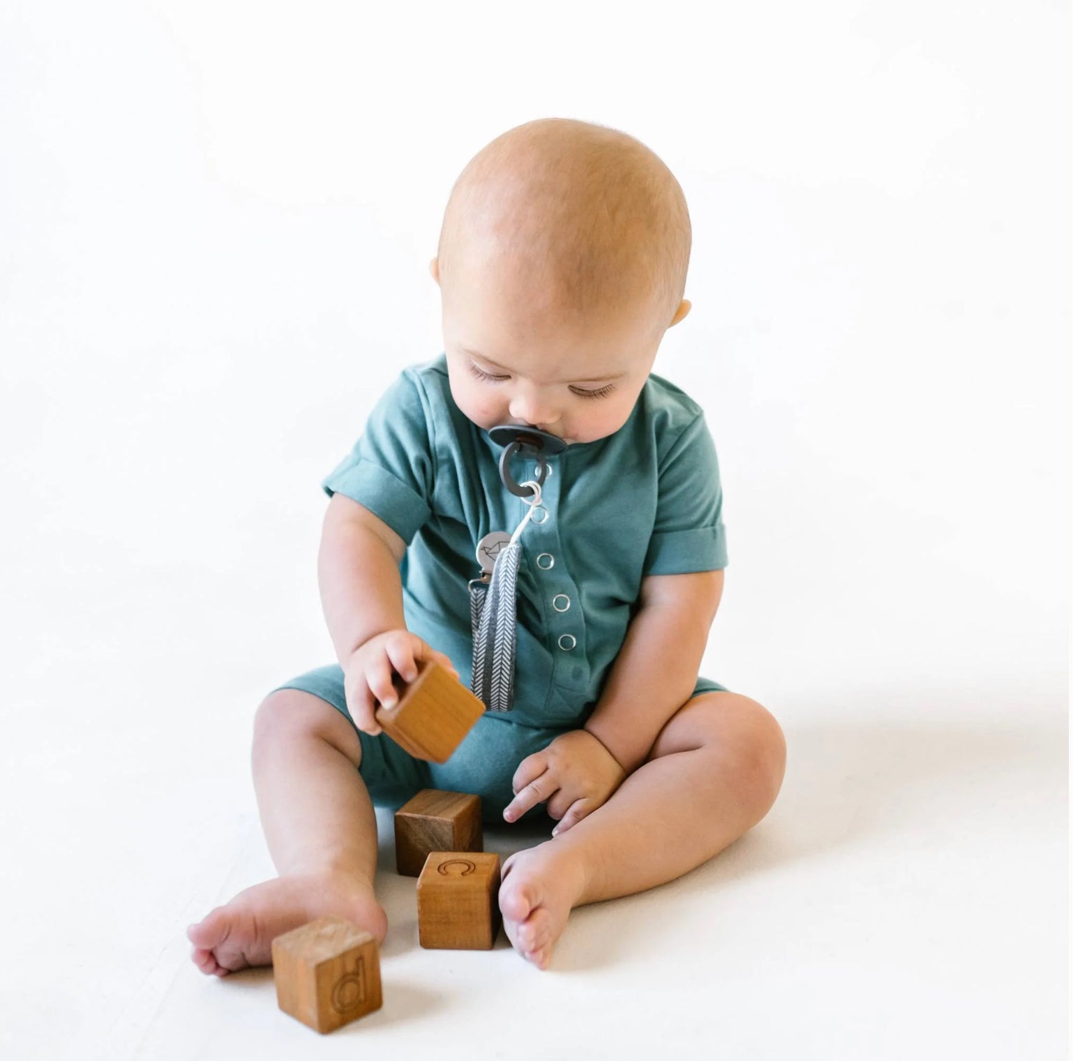Knit Binky Clip 3 Pack- Chip