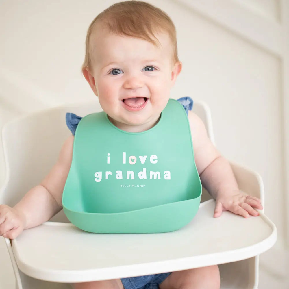 Wonder Bib: Love Grandma
