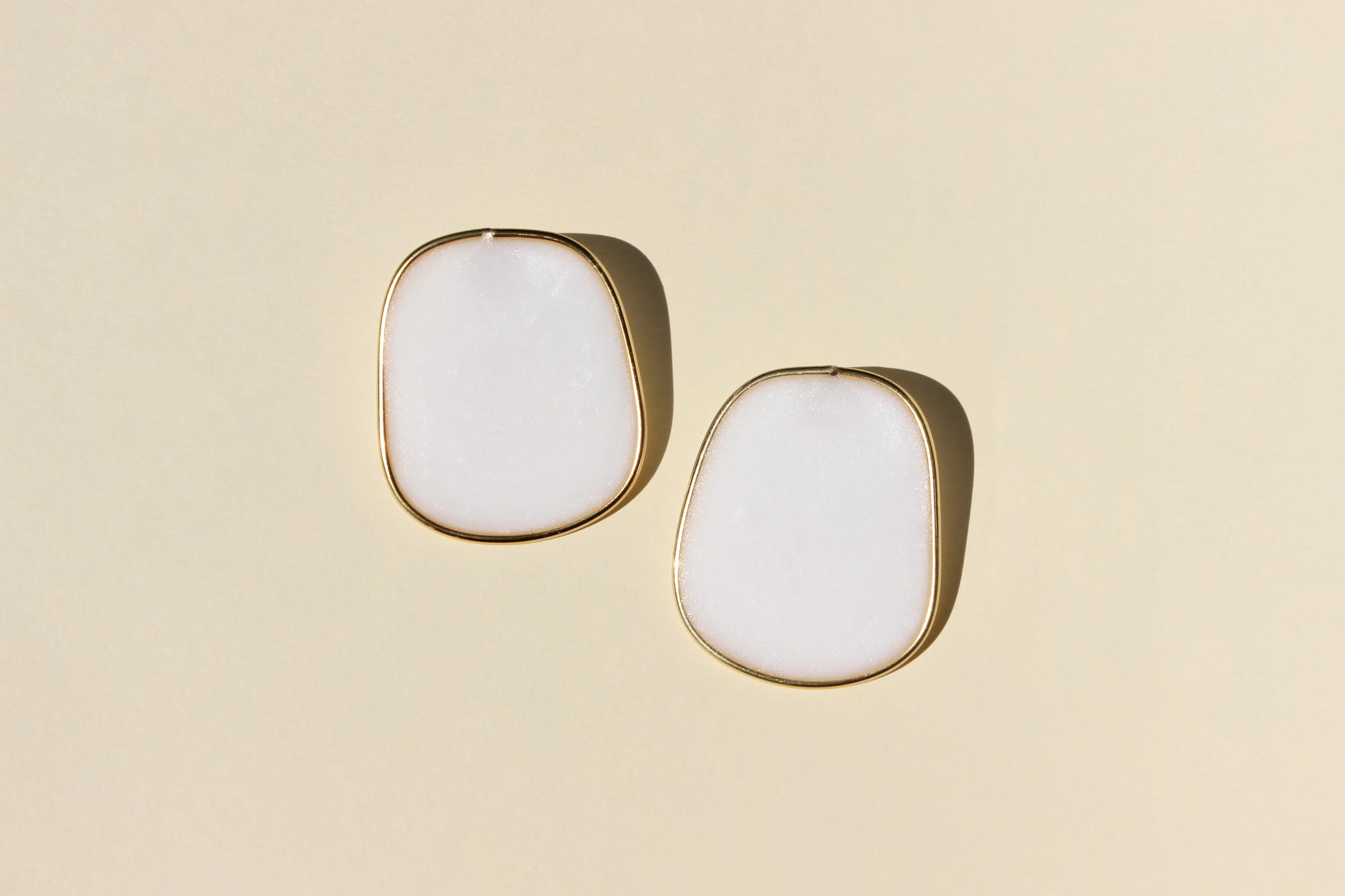 Loud Italians 01 Resin Stud Statement Earring