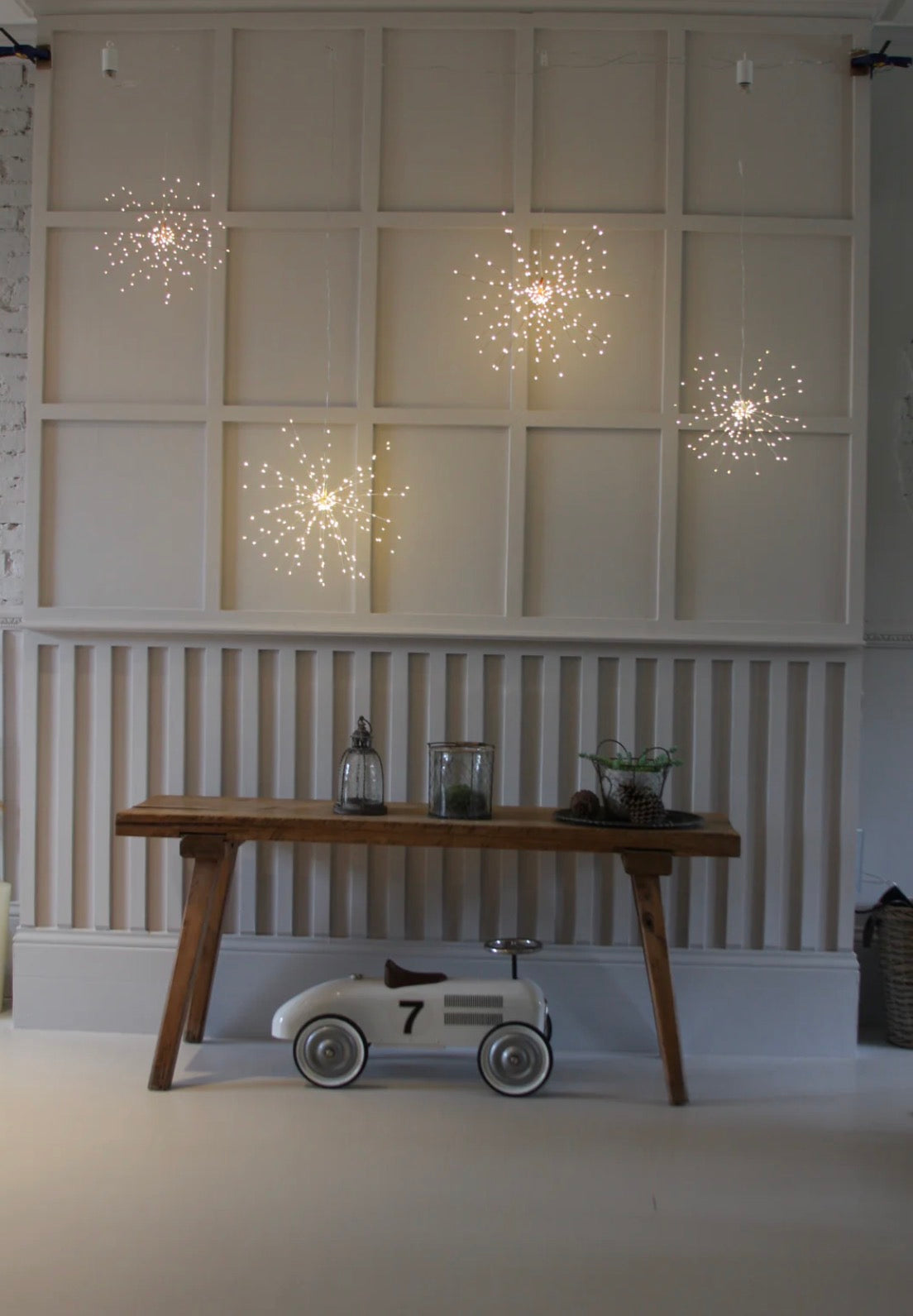 LED Hanging Starburst  Large / Silver
