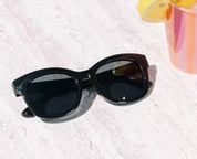 Peepers Sunglasses - Center Stage Black