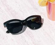 Peepers Sunglasses - Center Stage Black