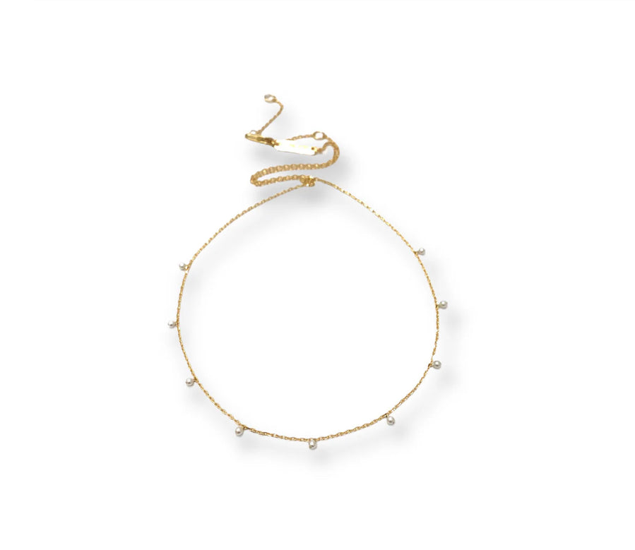 Mia Short Pearl Necklace