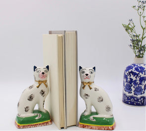 Ceramic Cat Figurine / Set Of 2