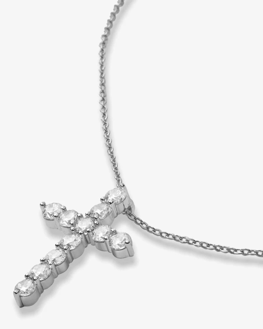 Oh She Fancy Small Cross Pendant - Silver